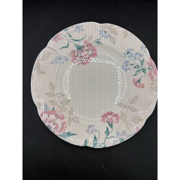 Vintage Johnson Brothers China “Lynton” 8" Small Serving Plate - Picture 5 of 8